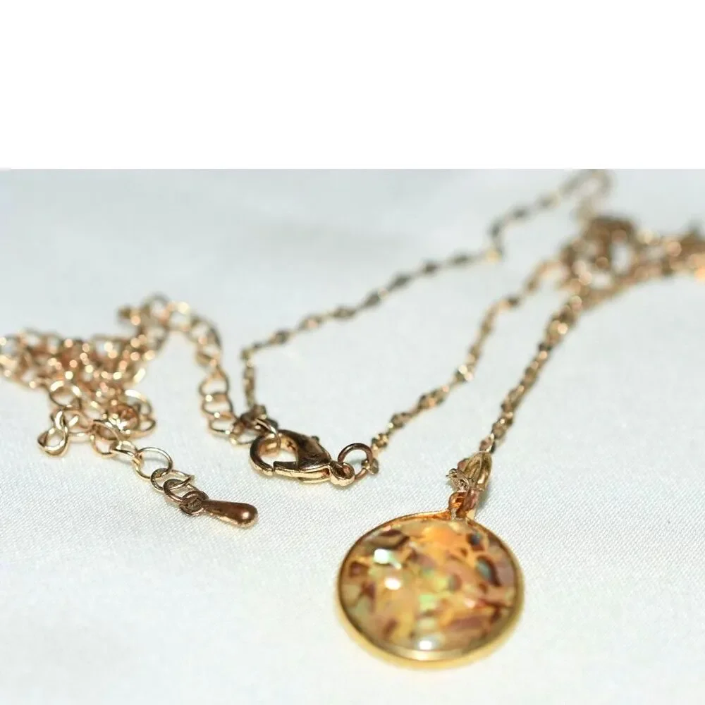 Trendy Iridescent Shell/Abalone Flakes Resin Pendant Gold Tone 14